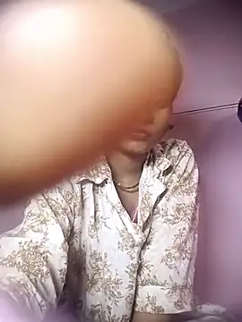 Snapshot of Hot_Mayra_ chatting on November 18, 5:12 am Hot Mayra online show from November 18, 5:12 am