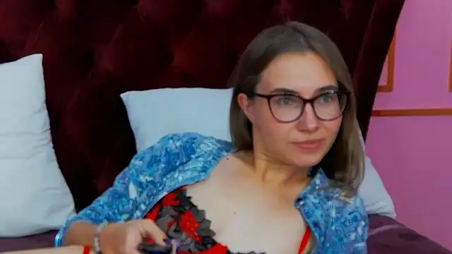 JessieJuss online show from October 8, 1:53 pm