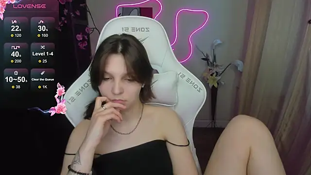 AudreyyKim online show from April 25, 1:41 pm