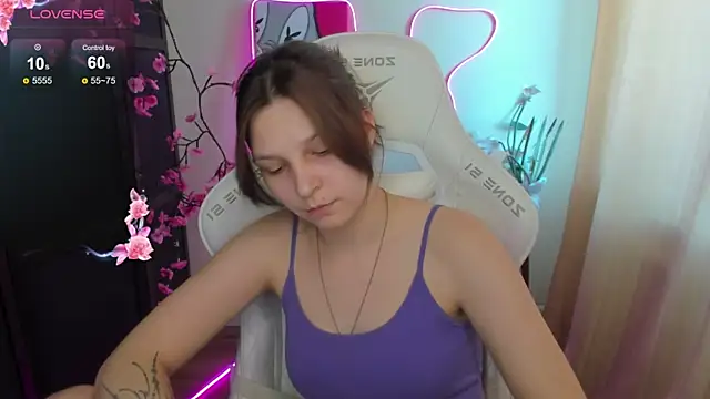 AudreyyKim online show from June 19, 8:07 am
