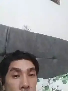 Snapshot of Shawnzinho chatting on November 28, 3:36 pm Shawnzinho online show from November 28, 3:36 pm