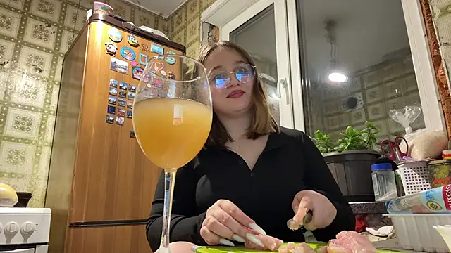 Snapshot of IvyGlimpse chatting on October 13, 6:08 pm IvyGlimpse online show from October 13, 6:08 pm