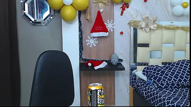 Snapshot of taylor_collins_ chatting on November 18, 10:14 pm taylor collins online show from November 18, 10:14 pm