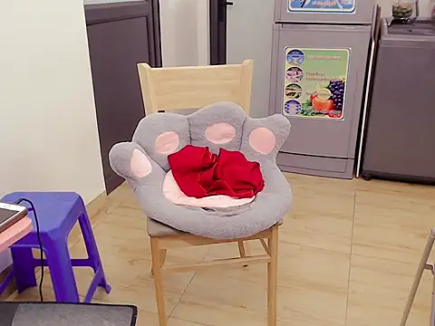 Funnygirl 9x online show from September 15, 11:43 am