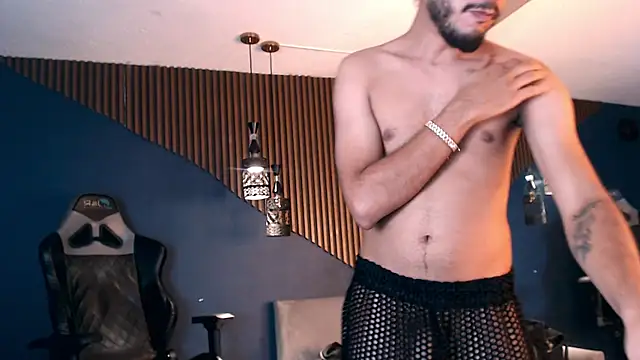 Boss Domiinator online show from September 19, 3:13 pm