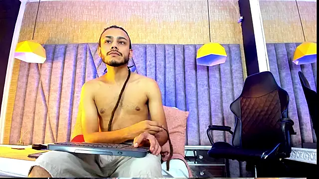 Boss Domiinator online show from October 20, 3:51 am