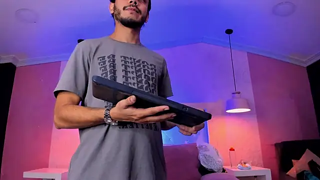 Boss Domiinator online show from February 28, 11:55 am