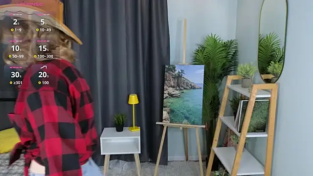 Snapshot of HollieCollelo chatting on November 2, 3:09 am HollieCollelo online show from November 2, 3:09 am