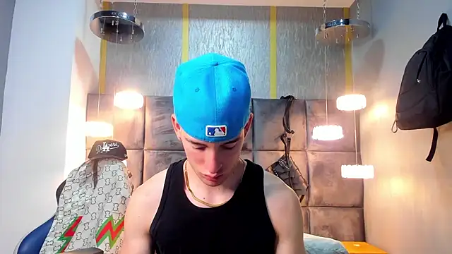 HunterHeat  online show from March 16, 12:09 pm