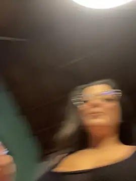 Snapshot of alilith chatting on November 14, 9:13 pm alilith online show from November 14, 9:13 pm