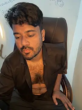 Snapshot of MeekBatgirl chatting on October 9, 11:52 am MeekBatgirl online show from October 9, 11:52 am