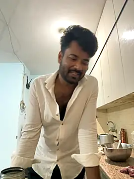 Snapshot of MeekBatgirl chatting on October 17, 12:19 pm MeekBatgirl online show from October 17, 12:19 pm