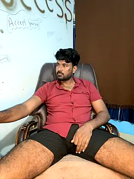 Snapshot of MeekBatgirl chatting on November 11, 5:57 pm MeekBatgirl online show from November 11, 5:57 pm