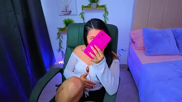 Nathi Medusa online show from October 2, 12:23 pm