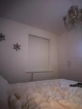 Snapshot of Remirosee chatting on October 15, 9:15 pm Remirosee online show from October 15, 9:15 pm