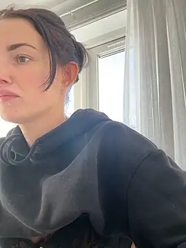 Snapshot of Remirosee chatting on November 26, 10:16 am Remirosee online show from November 26, 10:16 am