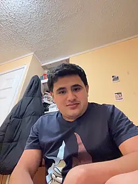 Snapshot of whitsblack chatting on November 15, 12:41 am whitsblack online show from November 15, 12:41 am