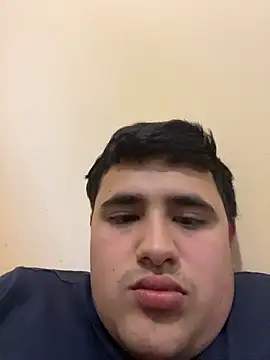 Snapshot of whitsblack chatting on November 15, 11:21 pm whitsblack online show from November 15, 11:21 pm