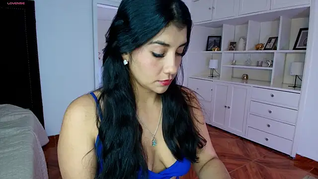 Snapshot of nina_moen chatting on November 4, 3:05 am nina moen online show from November 4, 3:05 am