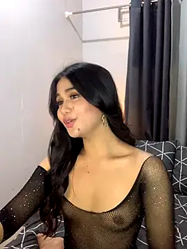 Snapshot of AngelHille chatting on November 26, 5:58 pm AngelHille online show from November 26, 5:58 pm