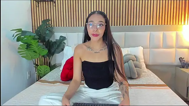 Roseaurora online show from February 23, 12:46 pm