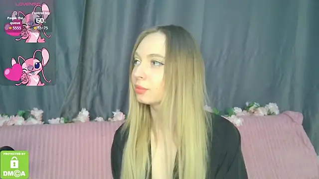 Snapshot of BabbbyFoxxx chatting on December 3, 3:03 am BabbbyFoxxx online show from December 3, 3:03 am