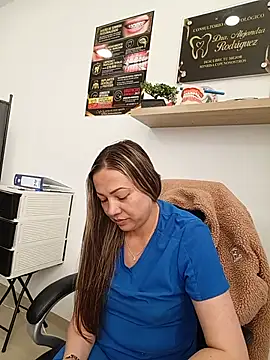 Snapshot of Madisson-04_ chatting on July 3, 3:29 pm Madisson-04 online show from July 3, 3:29 pm