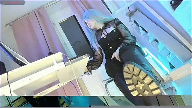 CruelSiren online show from October 1, 6:47 pm