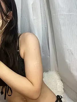 Snapshot of Yuki_chan_2 chatting on April 13, 11:59 am Yuki chan 2 online show from April 13, 11:59 am