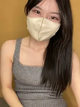 Snapshot of Yuki_chan_2 chatting on April 16, 1:45 pm Yuki chan 2 online show from April 16, 1:45 pm