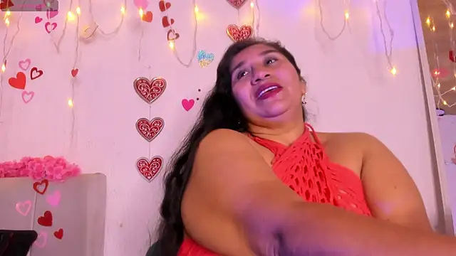 Snapshot of milf_latinn chatting on September 23, 3:15 pm milf latinn online show from September 23, 3:15 pm
