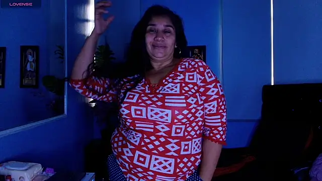Snapshot of milf_latinn chatting on October 3, 12:35 pm milf latinn online show from October 3, 12:35 pm