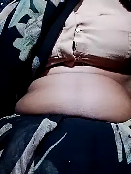 Snapshot of cutrashmi_hot47 chatting on December 15, 2:32 pm cutrashmi hot47 online show from December 15, 2:32 pm