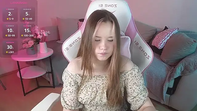 Snapshot of Sweetie_Hope chatting on November 15, 4:36 pm Sweetie Hope online show from November 15, 4:36 pm