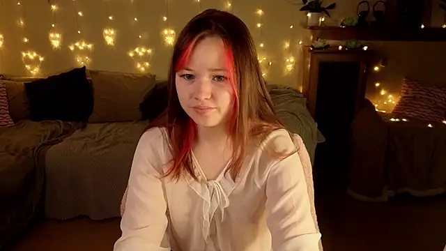 Snapshot of Sweetie_Hope chatting on July 18, 3:05 pm Sweetie Hope online show from July 18, 3:05 pm