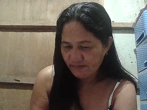 Snapshot of hotmama_063 chatting on June 23, 9:24 pm hotmama 063 online show from June 23, 9:24 pm