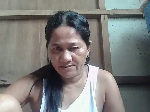 Snapshot of hotmama_063 chatting on July 23, 1:58 am hotmama 063 online show from July 23, 1:58 am