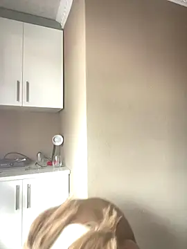 Moonzy77 online show from November 5, 1:22 pm