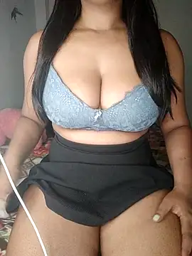 Snapshot of Riya_Malik chatting on November 6, 2:01 am Riya Malik online show from November 6, 2:01 am