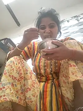 LUCKY cut online show from February 15, 3:47 am