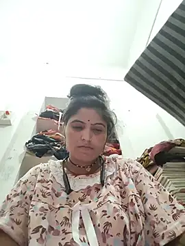 LUCKY cut online show from July 10, 6:10 pm