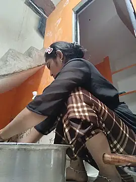 LUCKY cut online show from August 1, 4:34 am