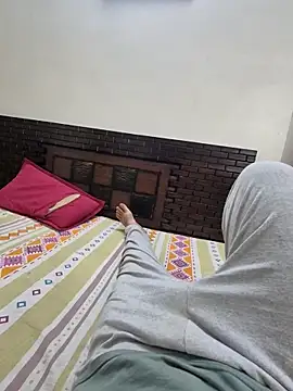 Snapshot of kkkk1882 chatting on November 9, 7:17 am kkkk1882 online show from November 9, 7:17 am