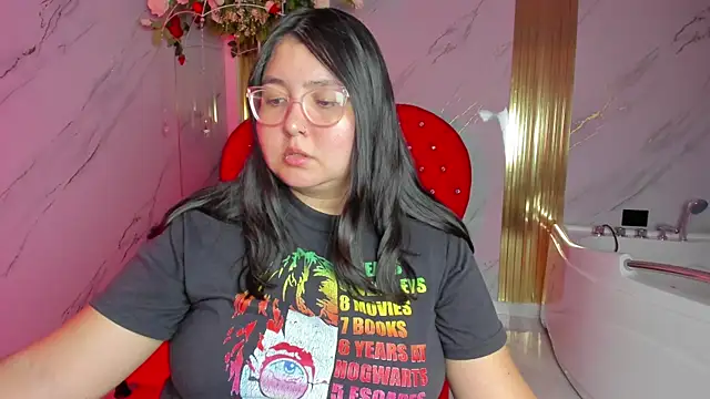 Snapshot of Dulce_meow chatting on June 17, 12:02 am Dulce meow online show from June 17, 12:02 am
