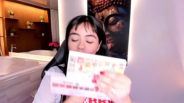 Snapshot of jasmincollin_ chatting on April 8, 2:44 am jasmincollin online show from April 8, 2:44 am