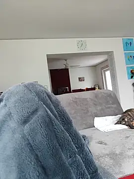 Snapshot of Oldmenhot66 chatting on December 22, 11:40 am Oldmenhot66 online show from December 22, 11:40 am