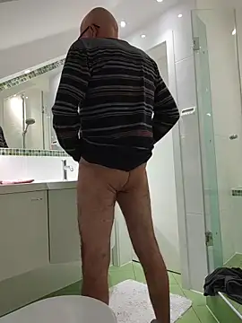 Oldmenhot66 online show from January 15, 5:34 am