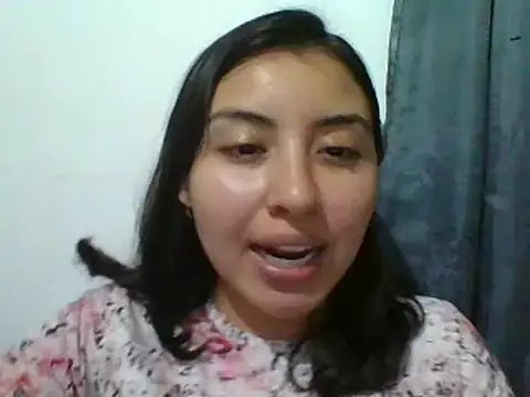 Snapshot of _Romilly_ chatting on October 31, 2:34 am Romilly online show from October 31, 2:34 am