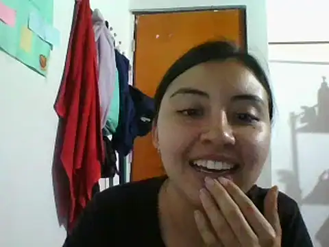 Snapshot of _Romilly_ chatting on November 13, 1:48 am Romilly online show from November 13, 1:48 am