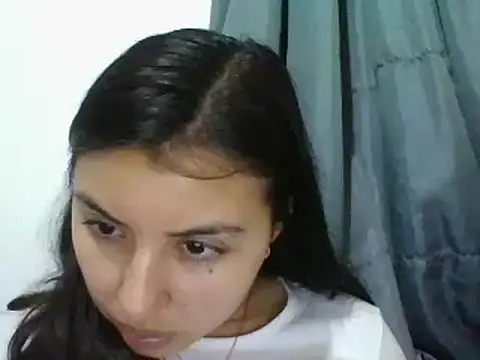 Snapshot of _Romilly_ chatting on November 15, 3:26 am Romilly online show from November 15, 3:26 am